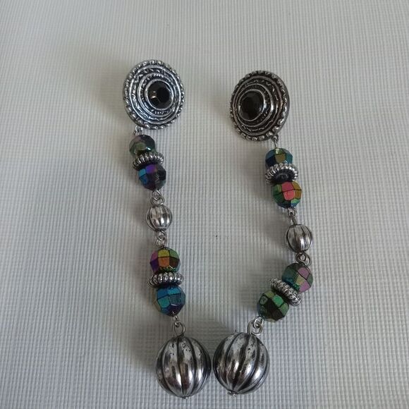 Set of 2 Plastic Faceted Beaded Dangle Style Costume Fashion Earrings Bundle - Picture 6 of 7